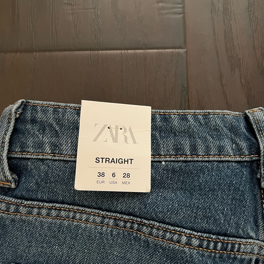 Zara Hi-Rise Straight Leg Jeans - Picture 5 of 7